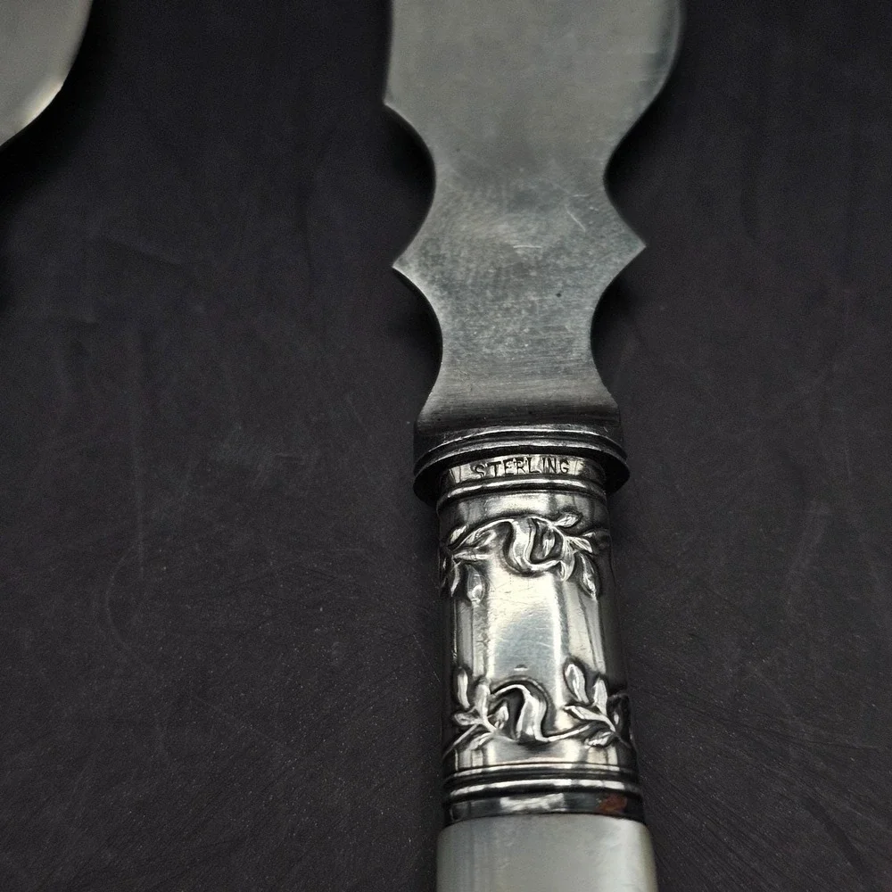 Vintage Landers Frary & Clark Sterling Silver Mother of Pearl Butter Knife Set 4